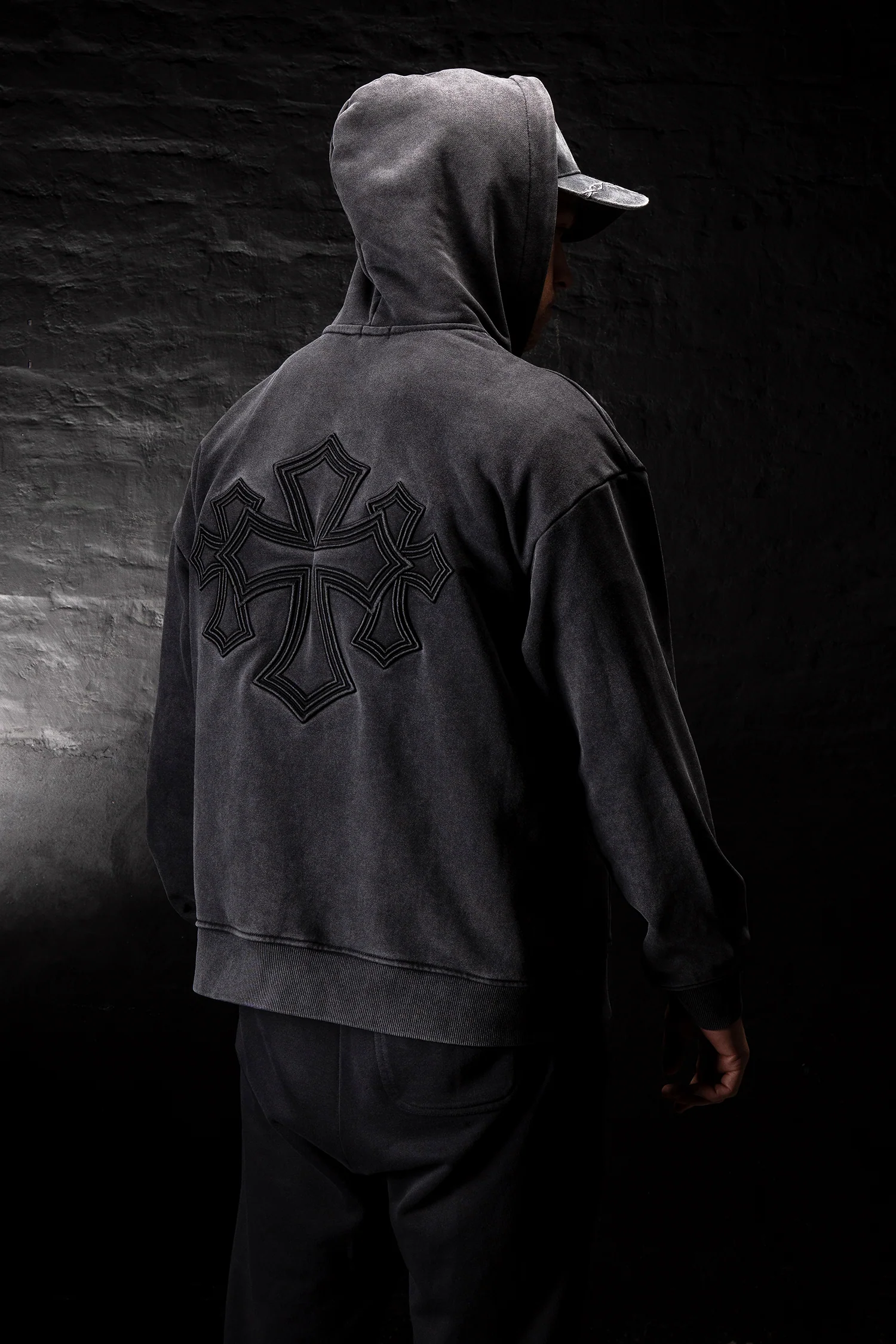 Cross 3D Embroidery Zip Up Hoodie - Image 3